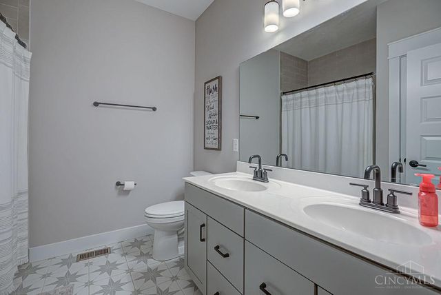 5866 High Point Court, Fairfield, OH 45014
