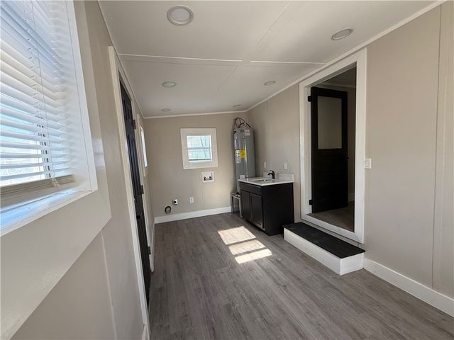 400 Austin St, George West, TX 78022