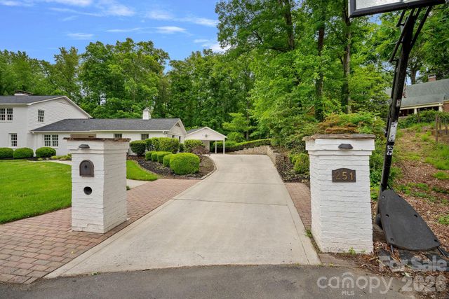 251 Ney Circle, Davidson, NC 28036
