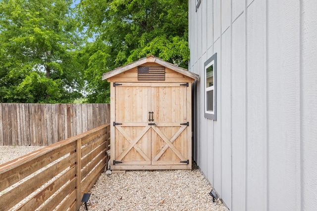 506 Burleson, Kerrville, TX 78028