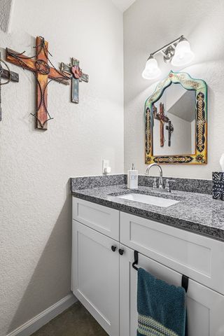506 Burleson, Kerrville, TX 78028