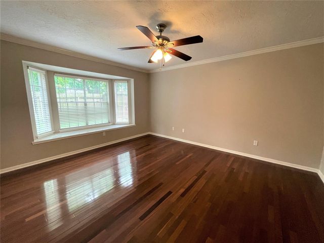 8406 Lake Crystal Drive, Houston, TX 77095