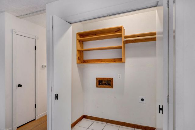 3231 W Farm Road 168, Springfield, MO 65807