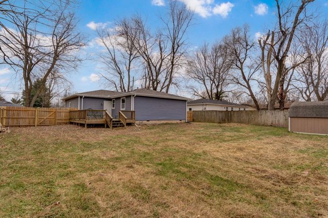 3231 W Farm Road 168, Springfield, MO 65807