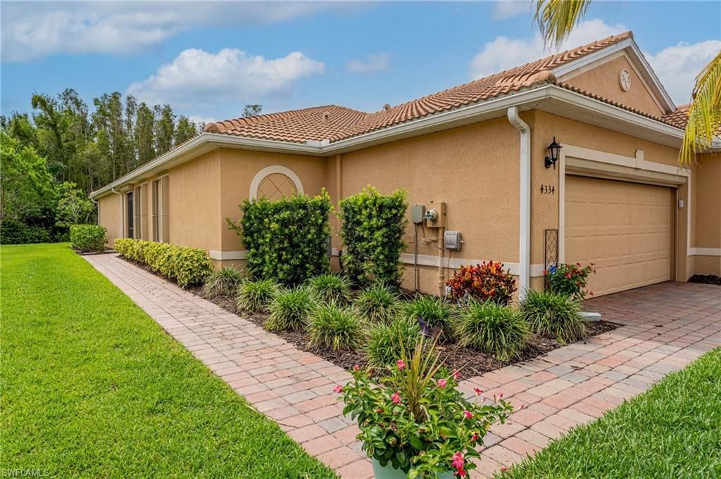 4334 Dutchess Park RD, FORT MYERS, FL 33916 — exterior