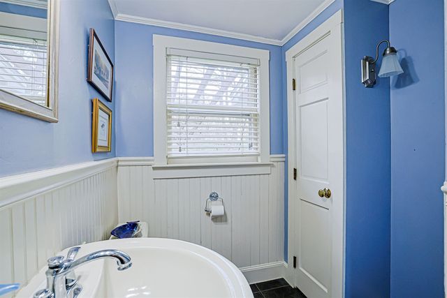 82 Knight Street, Milford, NH 03055