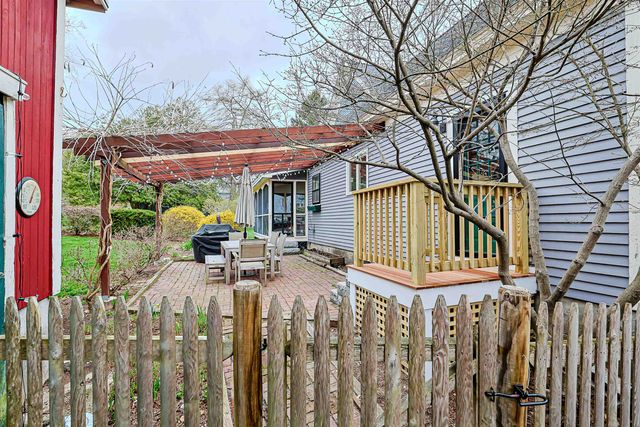82 Knight Street, Milford, NH 03055