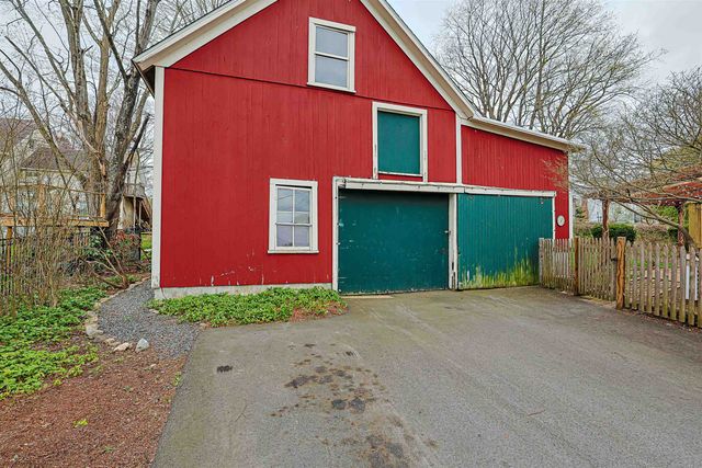 82 Knight Street, Milford, NH 03055