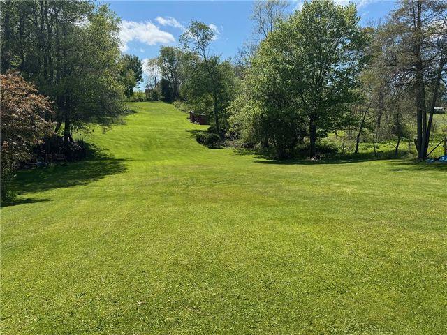 434 Freeport Rd, Jefferson Twp, PA 16002