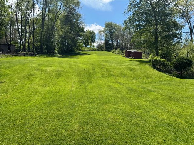 434 Freeport Rd, Jefferson Twp, PA 16002