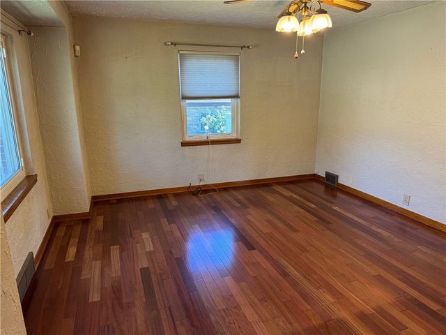 434 Freeport Rd, Jefferson Twp, PA 16002