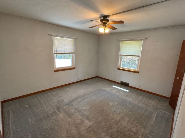 434 Freeport Rd, Jefferson Twp, PA 16002
