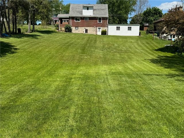 434 Freeport Rd, Jefferson Twp, PA 16002