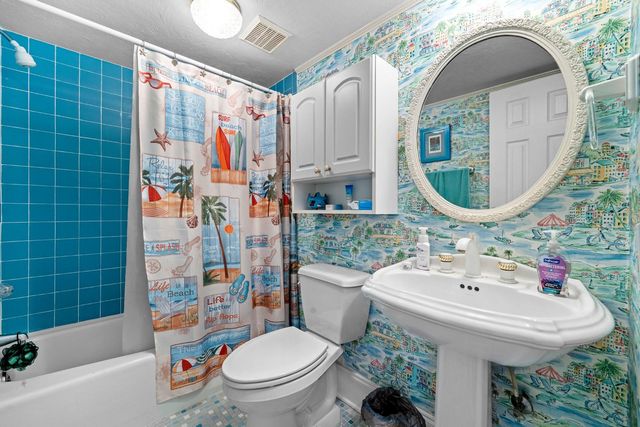816 BAHIA DEL SOL DRIVE 23, Ruskin, FL 33570