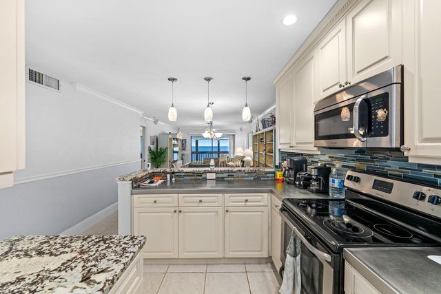 816 BAHIA DEL SOL DRIVE 23, Ruskin, FL 33570