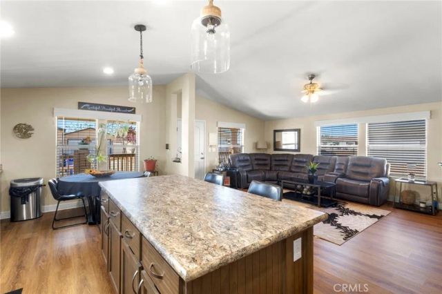 22241 Nisqually 103, Apple Valley, CA 92308