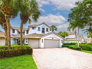 6822 Ascot DR 202, Naples, FL 34113