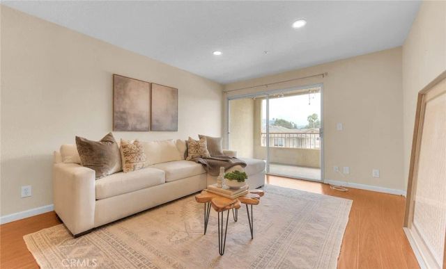 430 N Holliston 210, Pasadena, CA 91106
