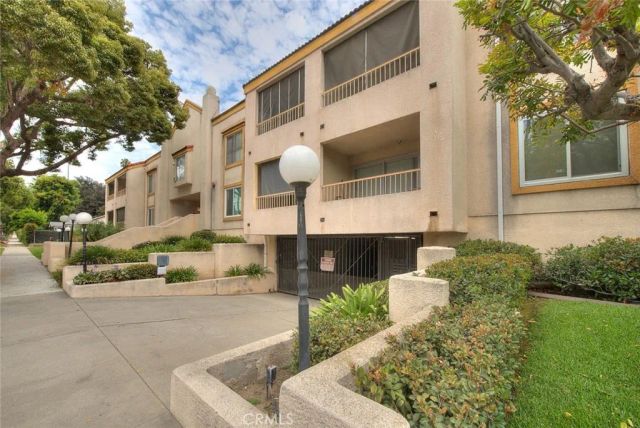 430 N Holliston 210, Pasadena, CA 91106