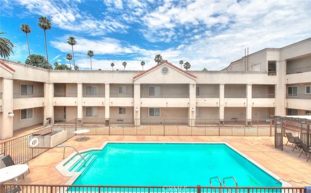 430 N Holliston 210, Pasadena, CA 91106