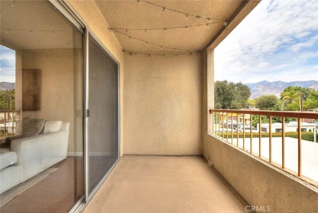 430 N Holliston 210, Pasadena, CA 91106