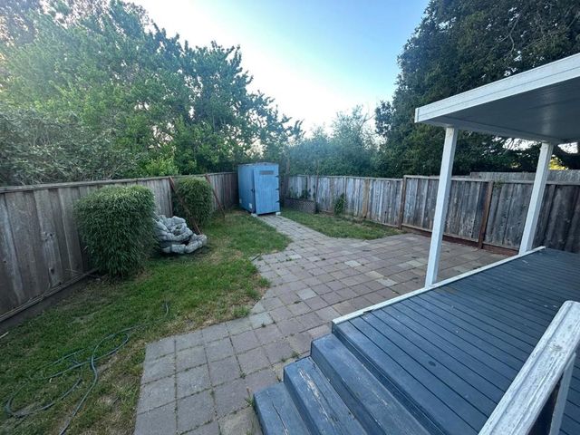1555 Merrill Street, Santa Cruz, CA 95062