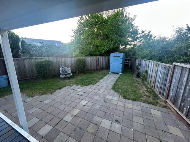 1555 Merrill Street, Santa Cruz, CA 95062