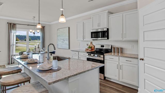 218 Crane Hollow Lane, Huntsville, AL 35811