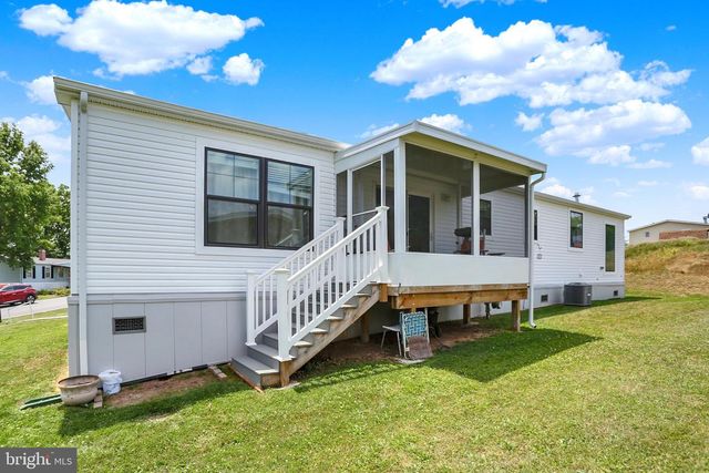 4635 HIKEY ST, Dover, PA 17315