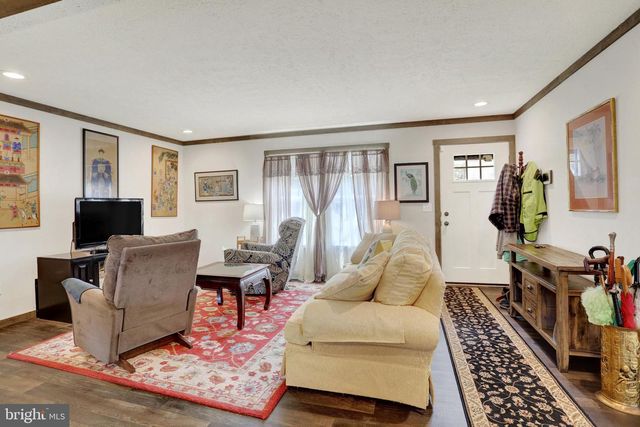 4635 HIKEY ST, Dover, PA 17315