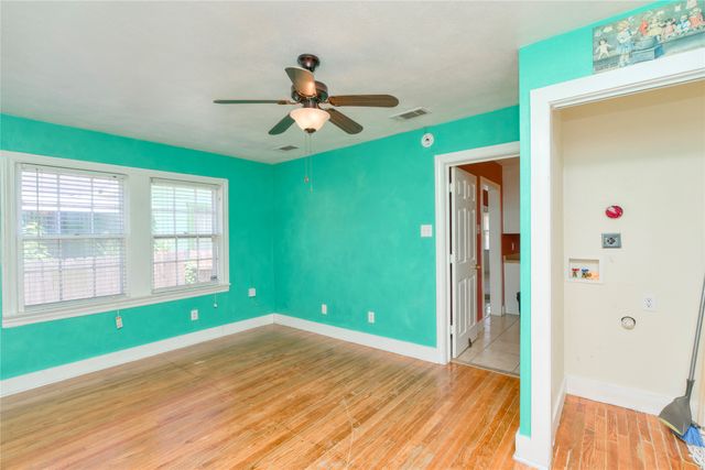 3332 Ryan Avenue, Fort Worth, TX 76110