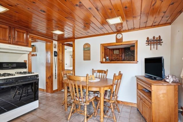 16 Park St, Marshfield, MA 02050