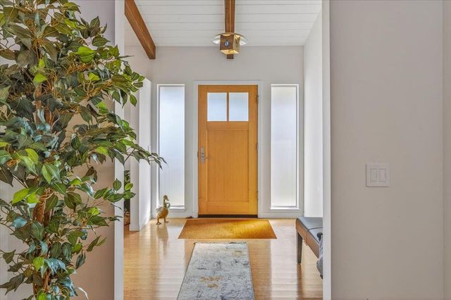 142 11th Street, Pacific Grove, CA 93950