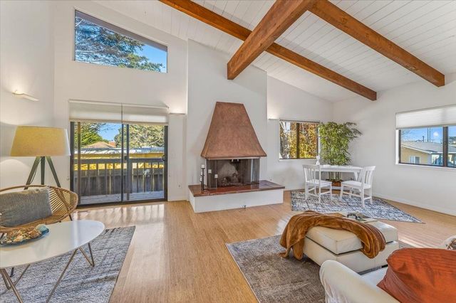 142 11th Street, Pacific Grove, CA 93950