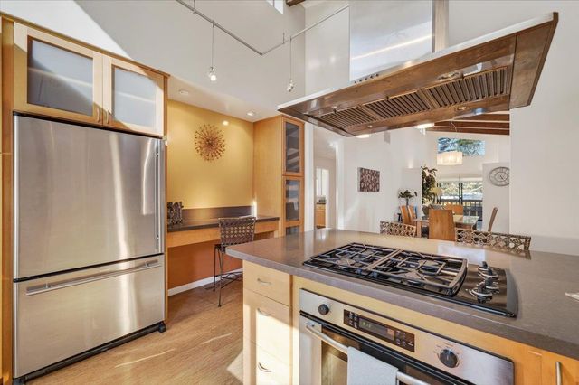 142 11th Street, Pacific Grove, CA 93950