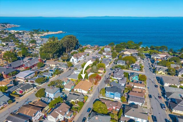 142 11th Street, Pacific Grove, CA 93950