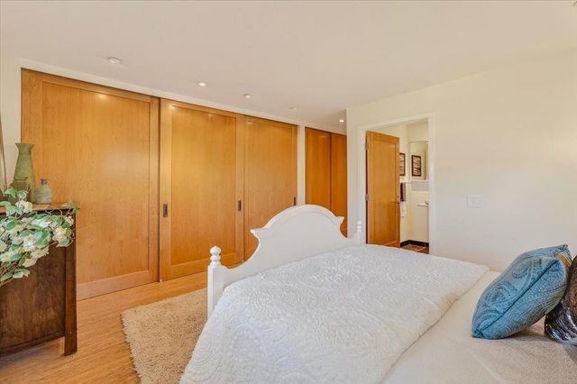 142 11th Street, Pacific Grove, CA 93950