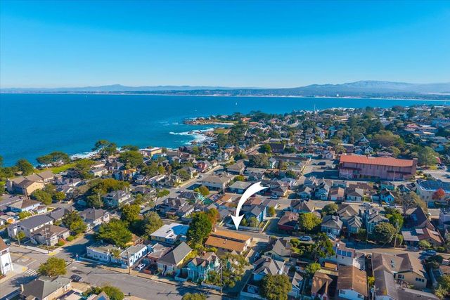 142 11th Street, Pacific Grove, CA 93950