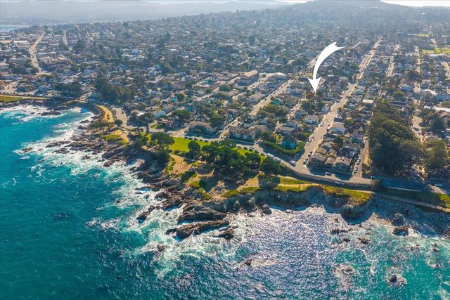 142 11th Street, Pacific Grove, CA 93950