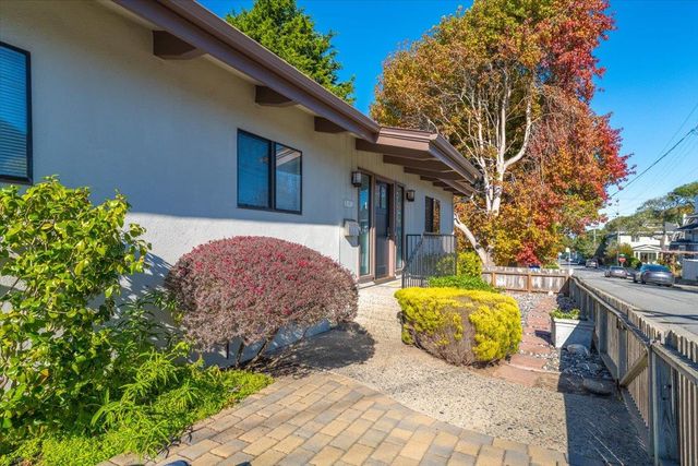 142 11th Street, Pacific Grove, CA 93950