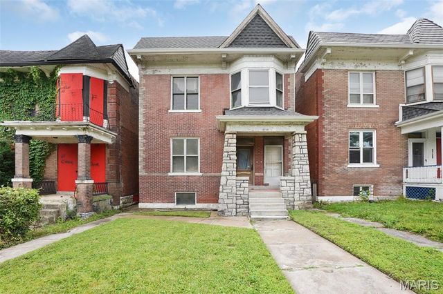 5718 Etzel Avenue, St Louis, MO 63112