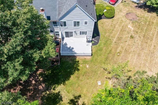 42 Shire Ct, Hillsborough Twp., NJ 08844