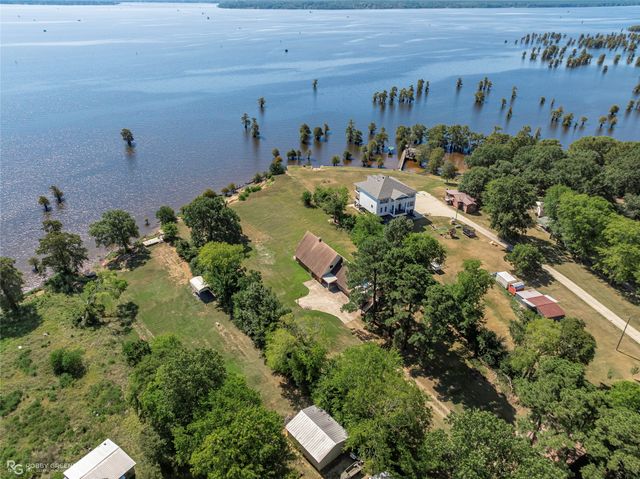 10307 Pirogue Road, Oil City, LA 71061