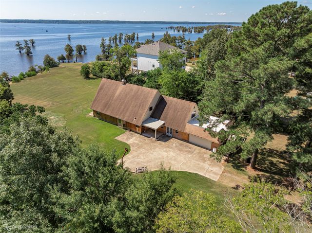 10307 Pirogue Road, Oil City, LA 71061