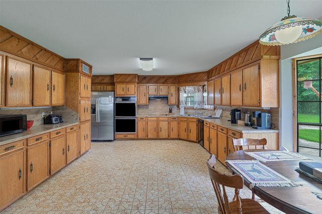 10307 Pirogue Road, Oil City, LA 71061