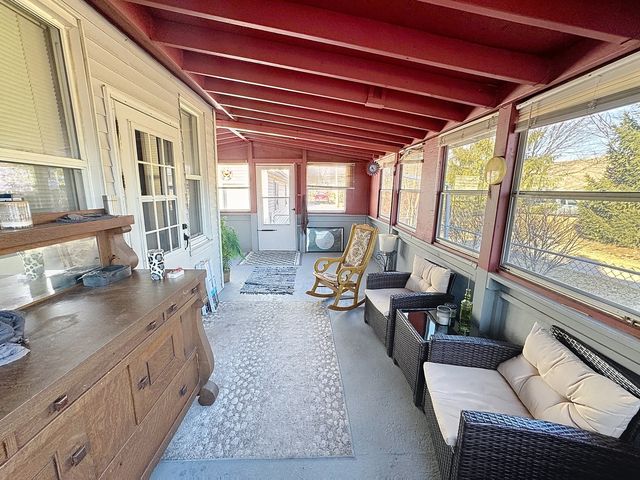 527 19th Avenue, Moline, IL 61265