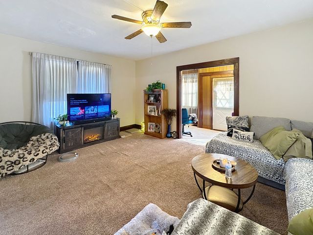 527 19th Avenue, Moline, IL 61265