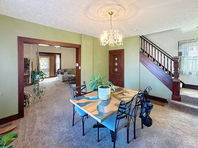 527 19th Avenue, Moline, IL 61265