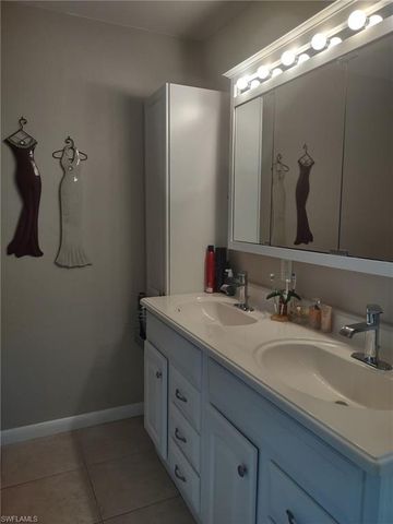 4417 Country Club BLVD # B8, Cape Coral, FL 33904