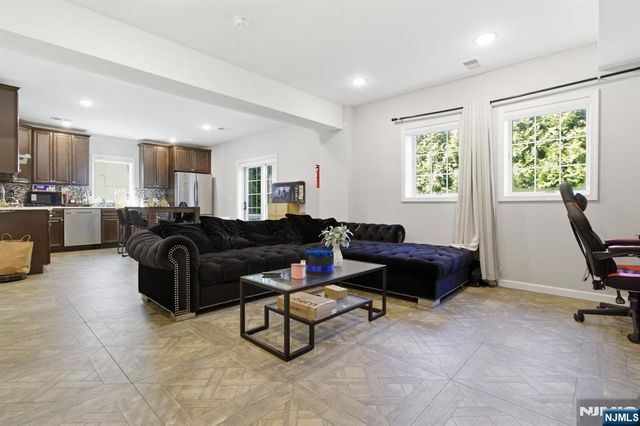 431 Forest Street, Kearny, NJ 07032